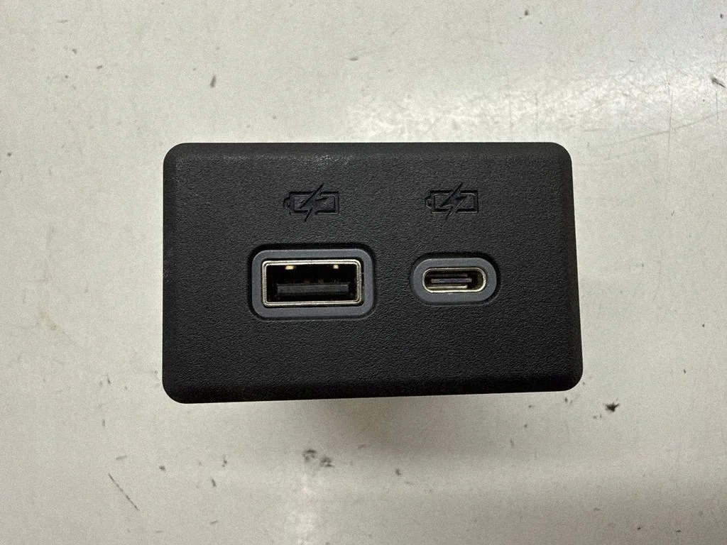 Buick Encore GX USB-portti 13525891 image 6