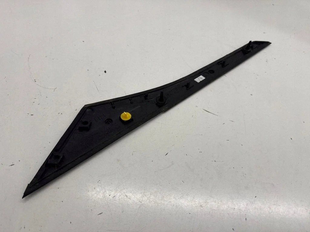 Buick Encore GX Rear Window Trim 42669225 image 5