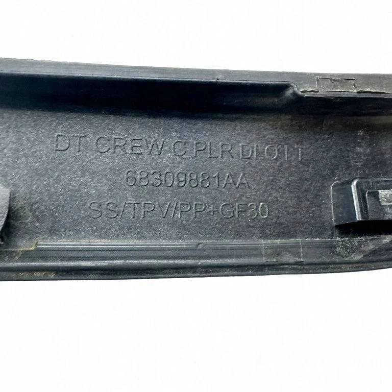 Dodge RAM Achterruitlijst 68309881AA image 5
