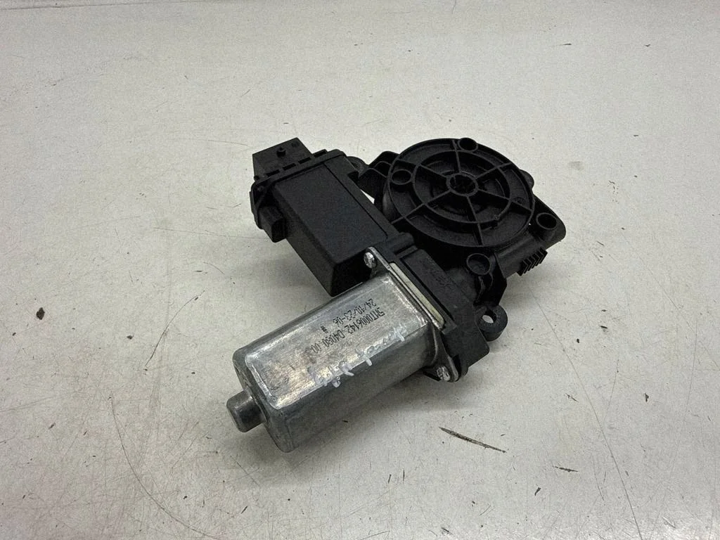 Dodge Hornet Heckscheibenwischer Motor 5MT0006142 image 2