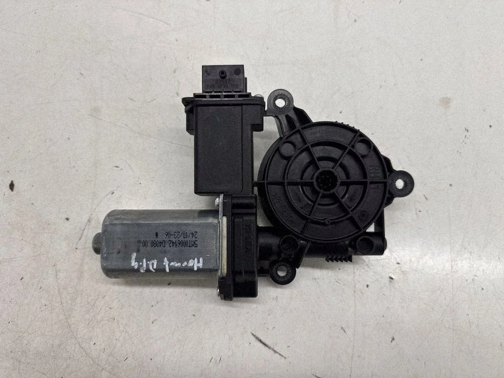 Dodge Hornet Heckscheibenwischer Motor 5MT0006142 image 10