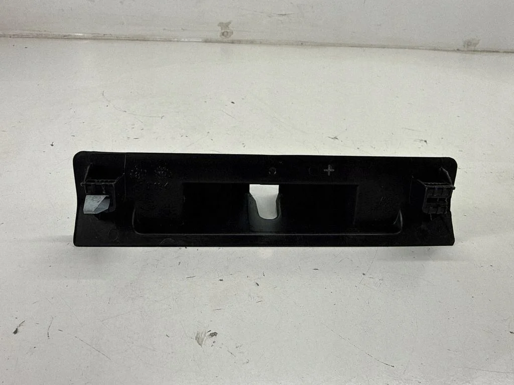 Alfa Romeo Stelvio 2020 Cache serrure coffre image 3