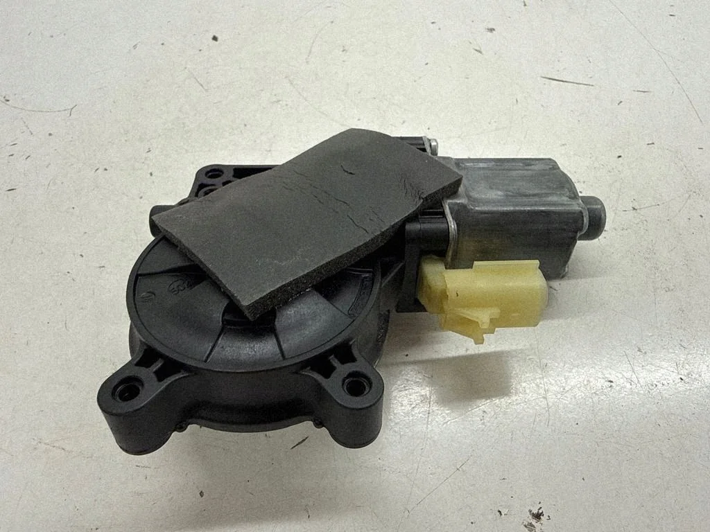 Dodge RAM 2019 Heckscheibenwischer Motor image 3