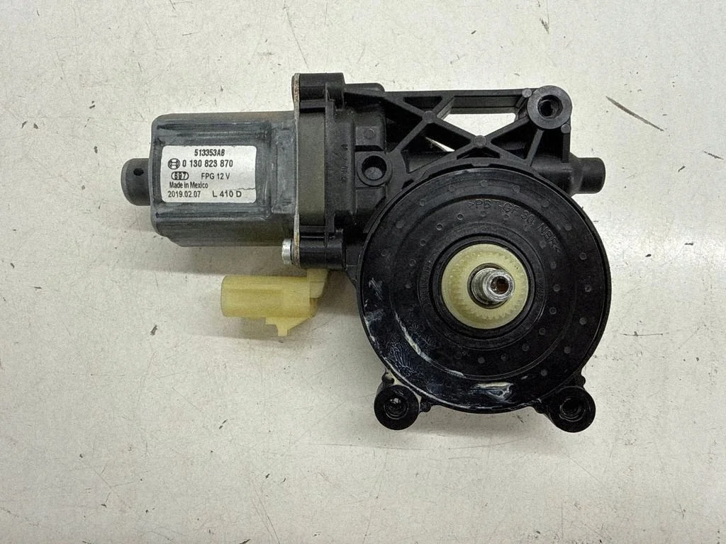 Dodge RAM 2019 Heckscheibenwischer Motor image 6