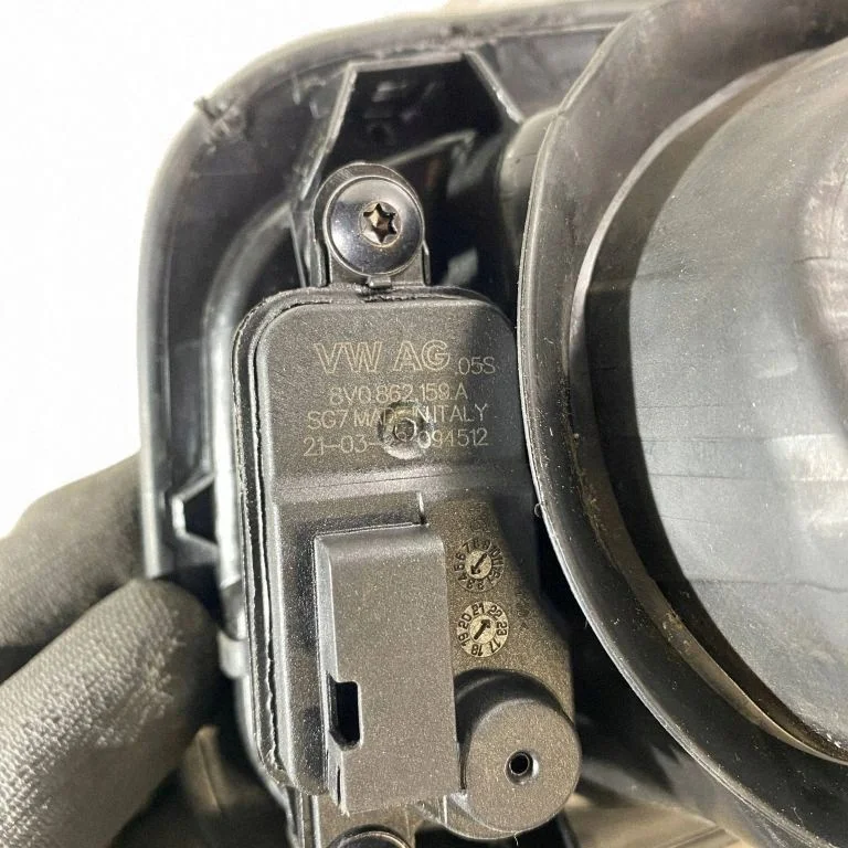 Audi A3 S3 8Y Klappe Tankdeckel Stellmotor image 10