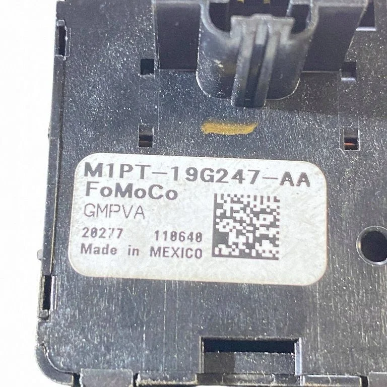 12V Steckdose (vorne) Ford Bronco M1PT19G247AA thumbnail 7