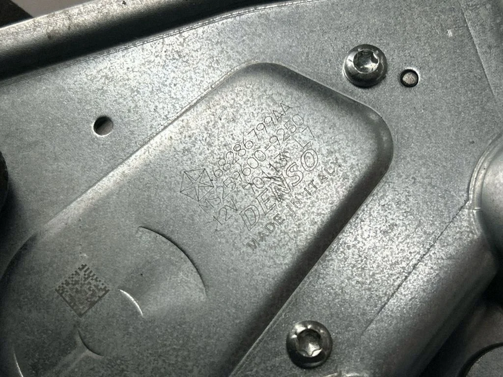 Moteur essuie-glace arrière Jeep Cherokee 68286799AA image 5