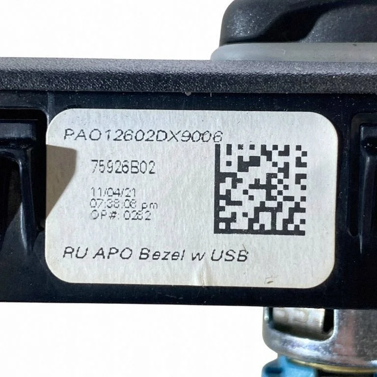 Chrysler Pacifica 2021 Presa USB OEM image 8