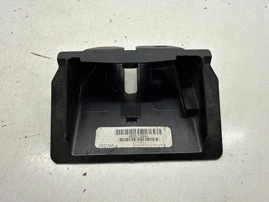 Dodge Hornet Tailgate Latch Cover 68332768AA image 4