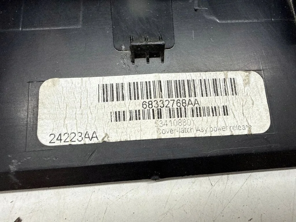 Dodge Hornet Tailgate Latch Cover 68332768AA image 5