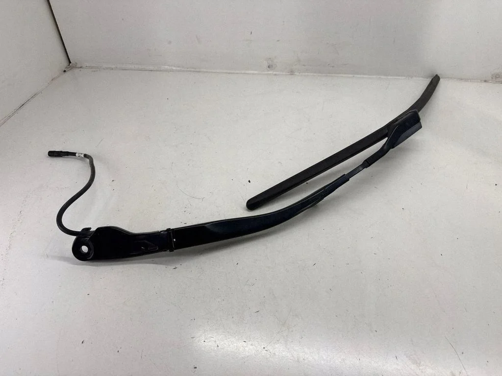 Braccio tergicristallo Alfa Romeo Stelvio 640774432