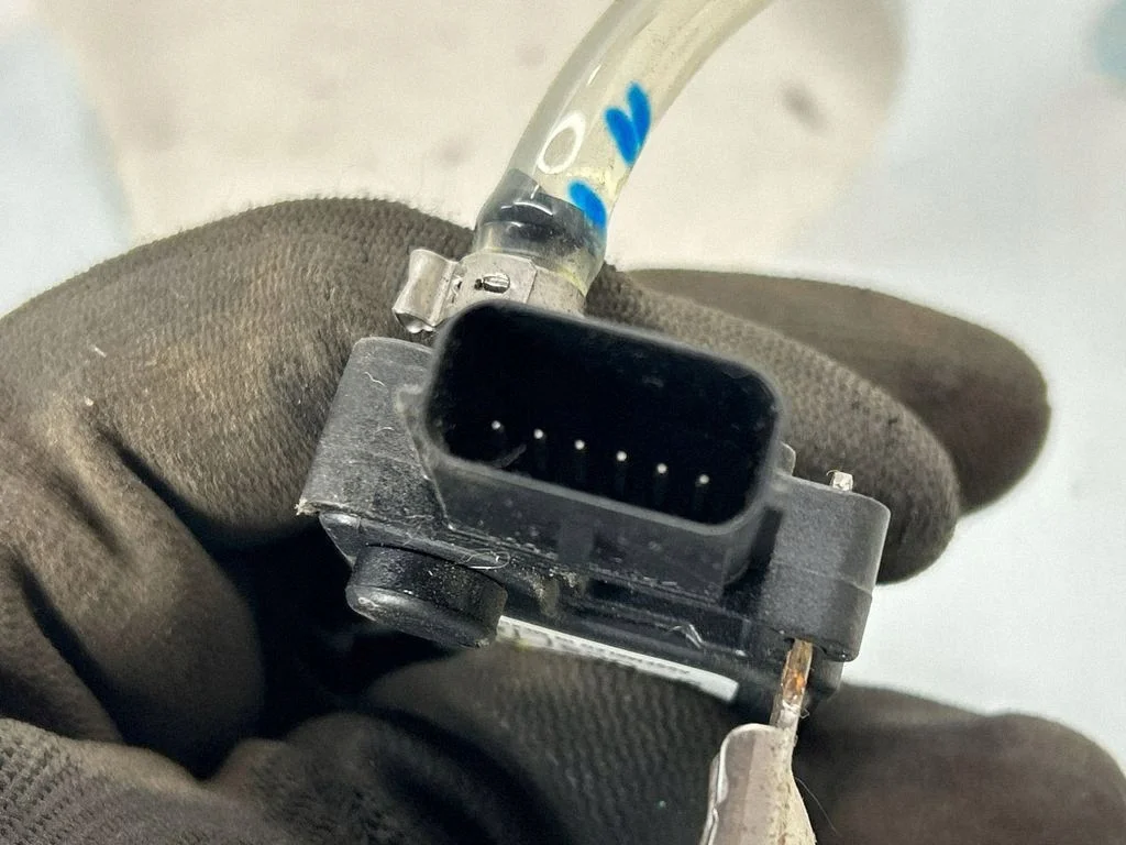 Ford Escape IV Stoelsensor PJ6B14B422AB thumbnail 4
