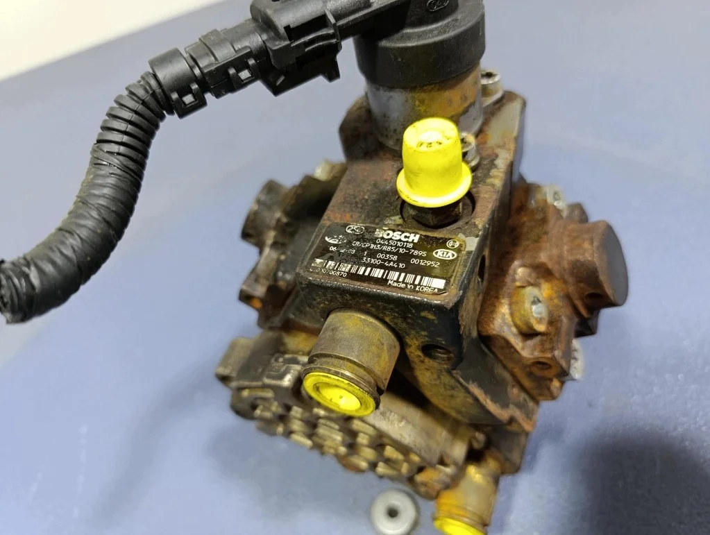 Bomba Inyectora Kia Sorento 2.5 CRDI 33100-4A410 image 6