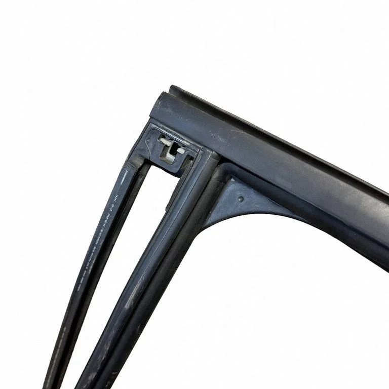 2022 Ford Bronco Rear Window Trim M1PBS25824