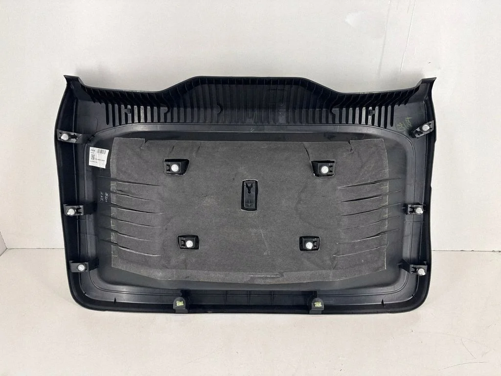 Ford Ecosport 2020 Kofferraumklappenverkleidung image 5