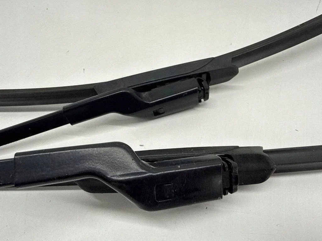Buick Encore GX Ruitenwisserarm Voor 42485015 image 3