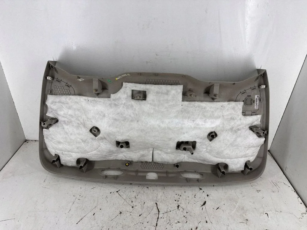 Chrysler Pacifica 2020 Tapisserie Hayon OEM image 6