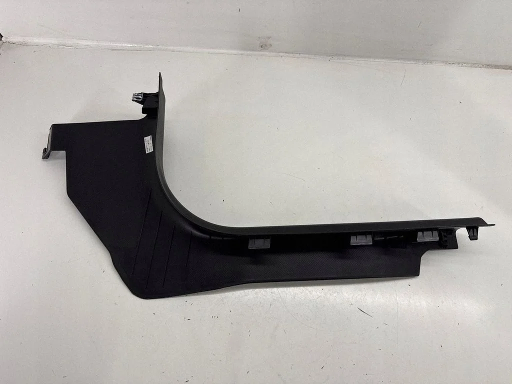 Buick Encore GX Schwellerleiste vorne OEM 42712540 image 4