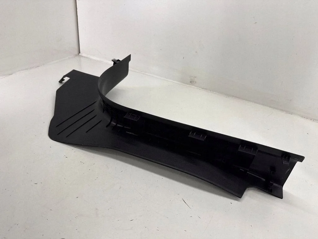 Buick Encore GX Schwellerleiste vorne OEM 42712540 image 5