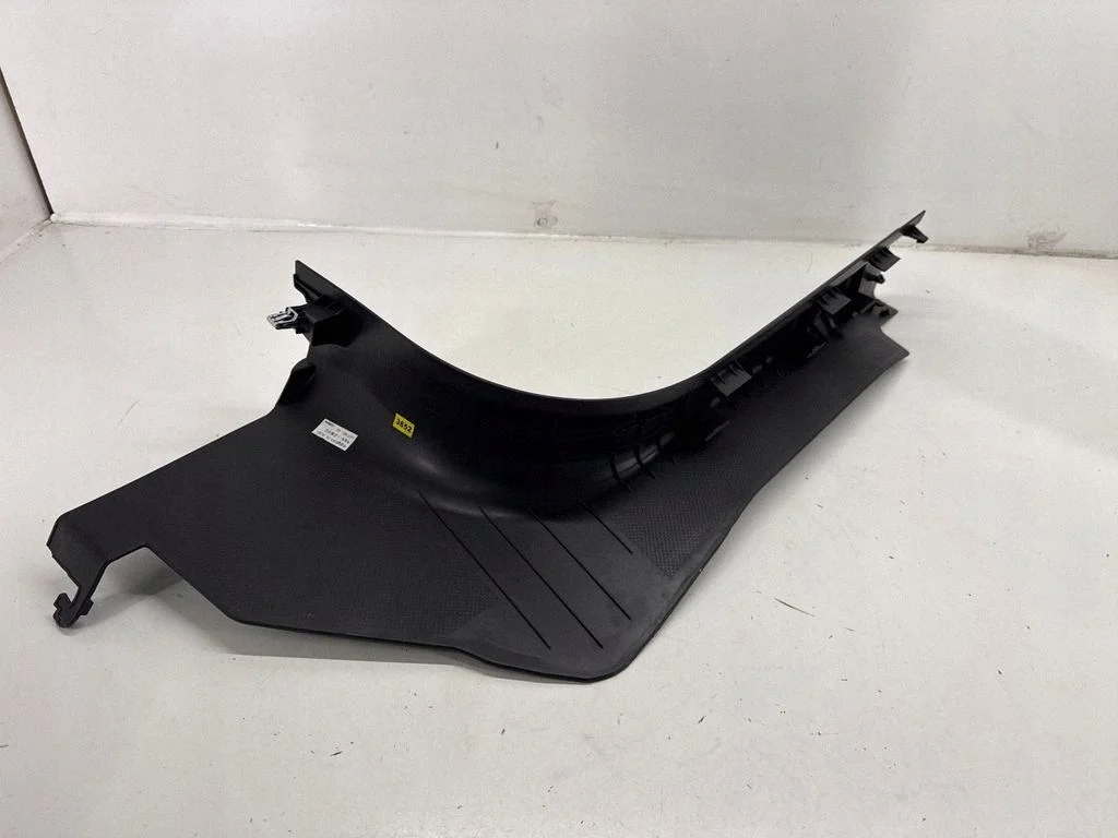Buick Encore GX Schwellerleiste vorne OEM 42712540 image 6