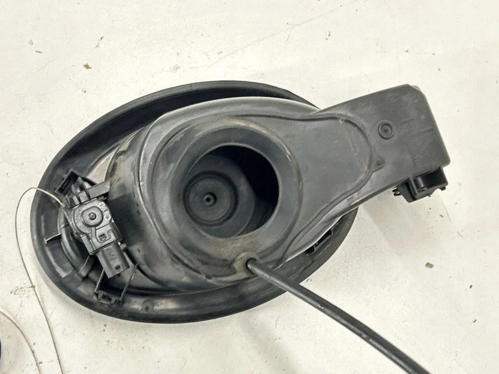 Tapa combustible Maserati Ghibli 670134484 image 7