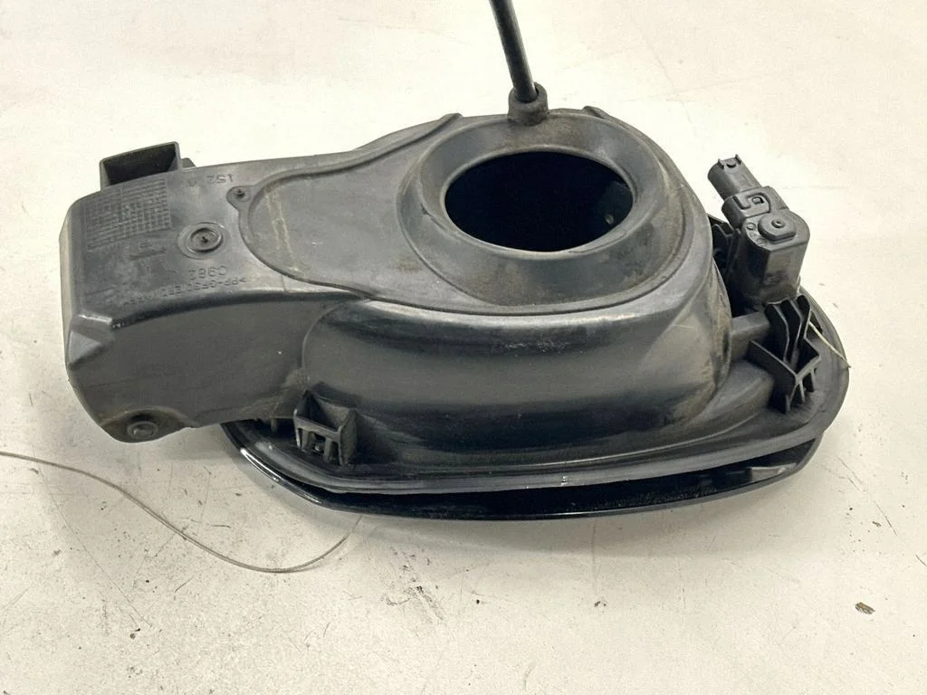 Tapa combustible Maserati Ghibli 670134484 image 9
