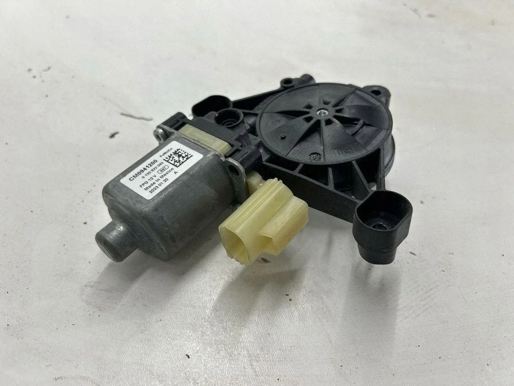 Moteur Lève-vitre Ford Escape IV CM0941200 image 3