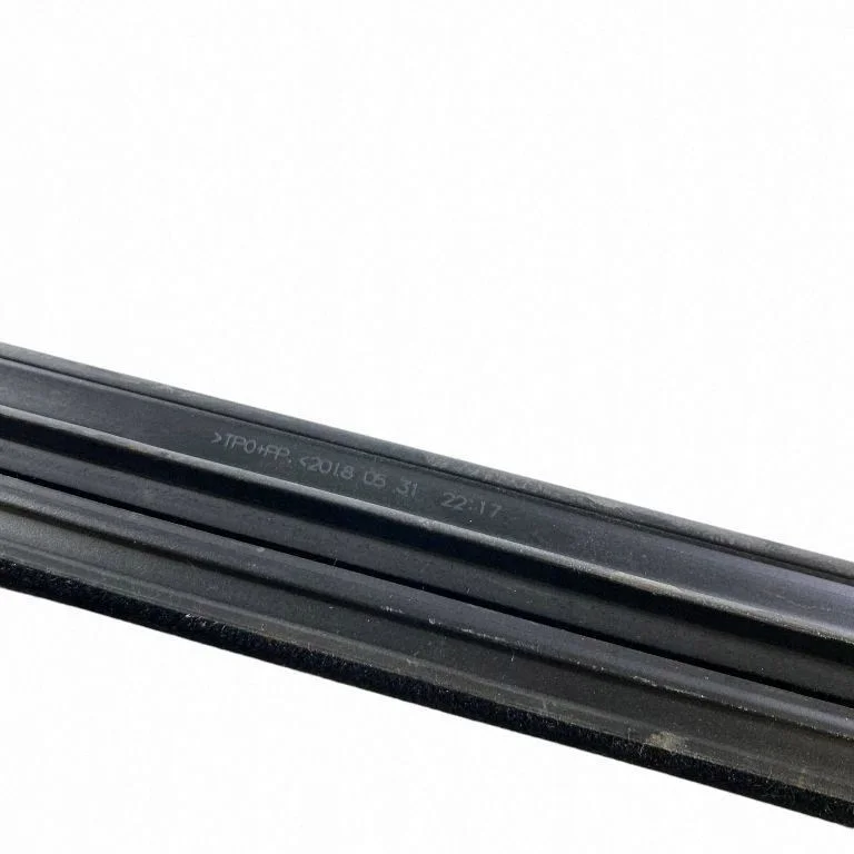 Mazda CX-3 Deurrubber Voorzijde Links image 5