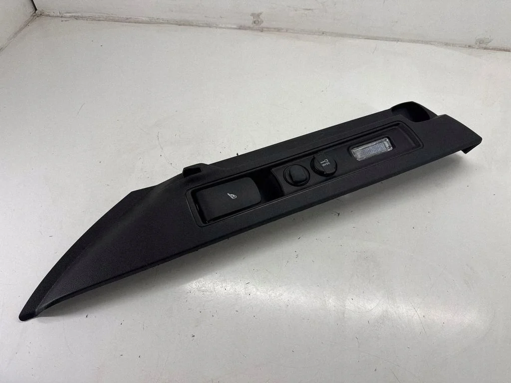 Cache tunnel arrière gauche Alfa Romeo Stelvio 156122900