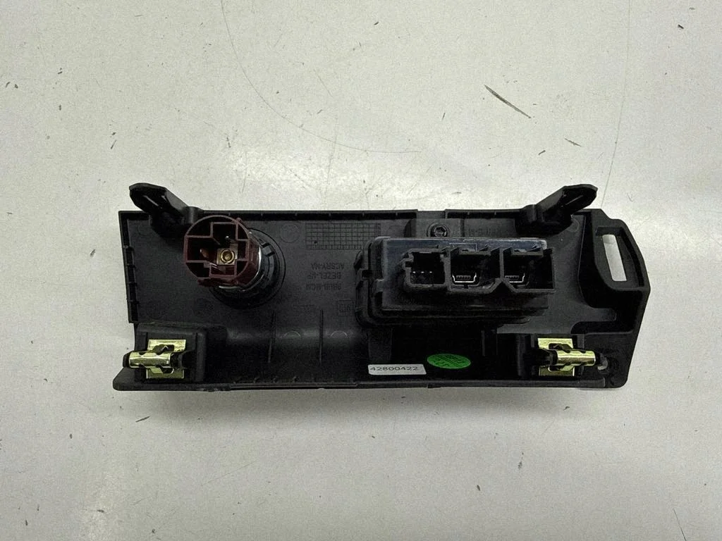 Buick Encore GX USB-portti 13561808 thumbnail 1