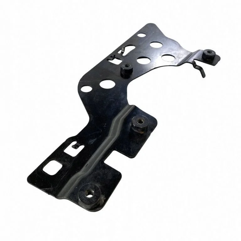 Ford Mustang VI Kiinnike FR3B63016A image 3