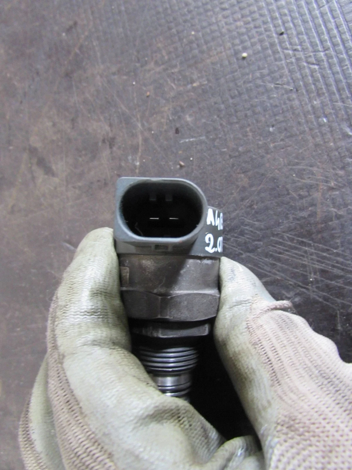 Audi A4 B8 2.0 TDI Kraftstoffsensor thumbnail 4