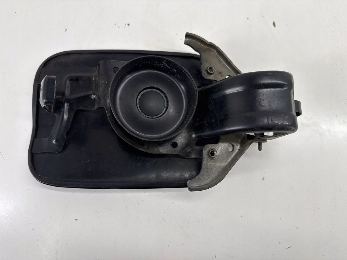 Chrysler 300C tankdop 68498792AA image 4