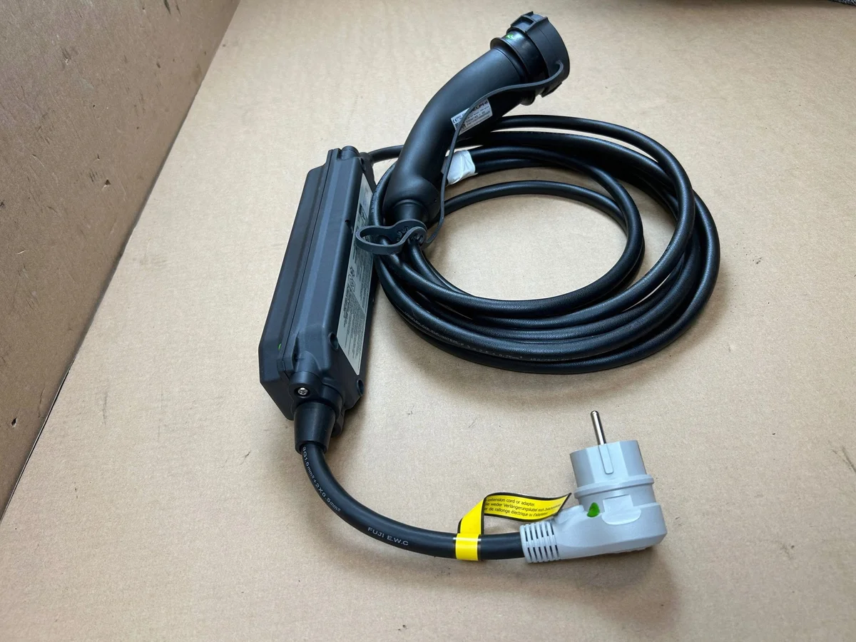 Nissan Leaf ZE1 Ladekabel 33292183 image 7