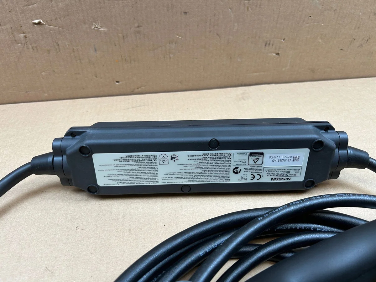 Nissan Leaf ZE1 Ladekabel 33292183 image 10