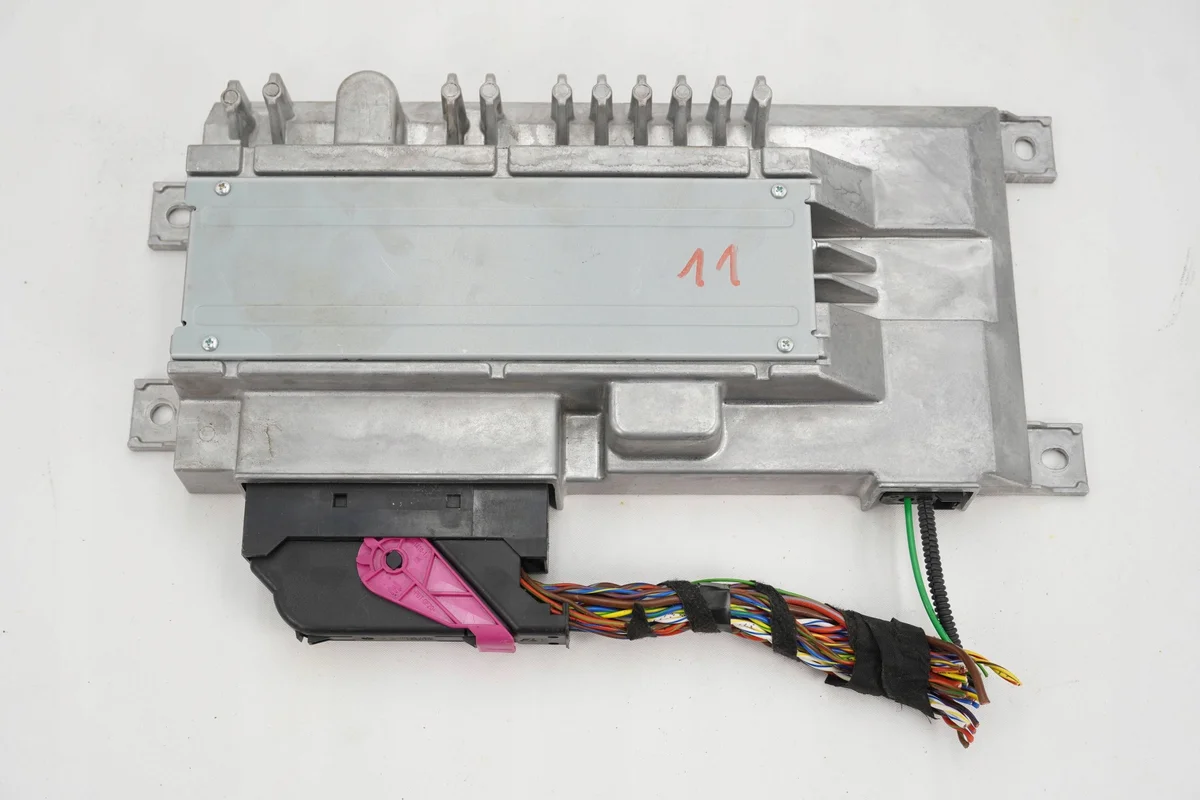 Audi A4 8W0035465 Ampli Audio