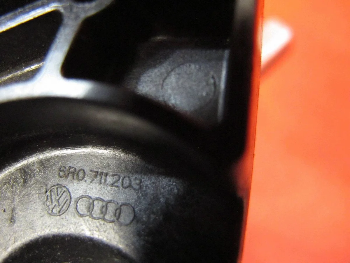 Valitsin vaihteistoon Audi A1 1.0 TFSI 6C0711051B image 6