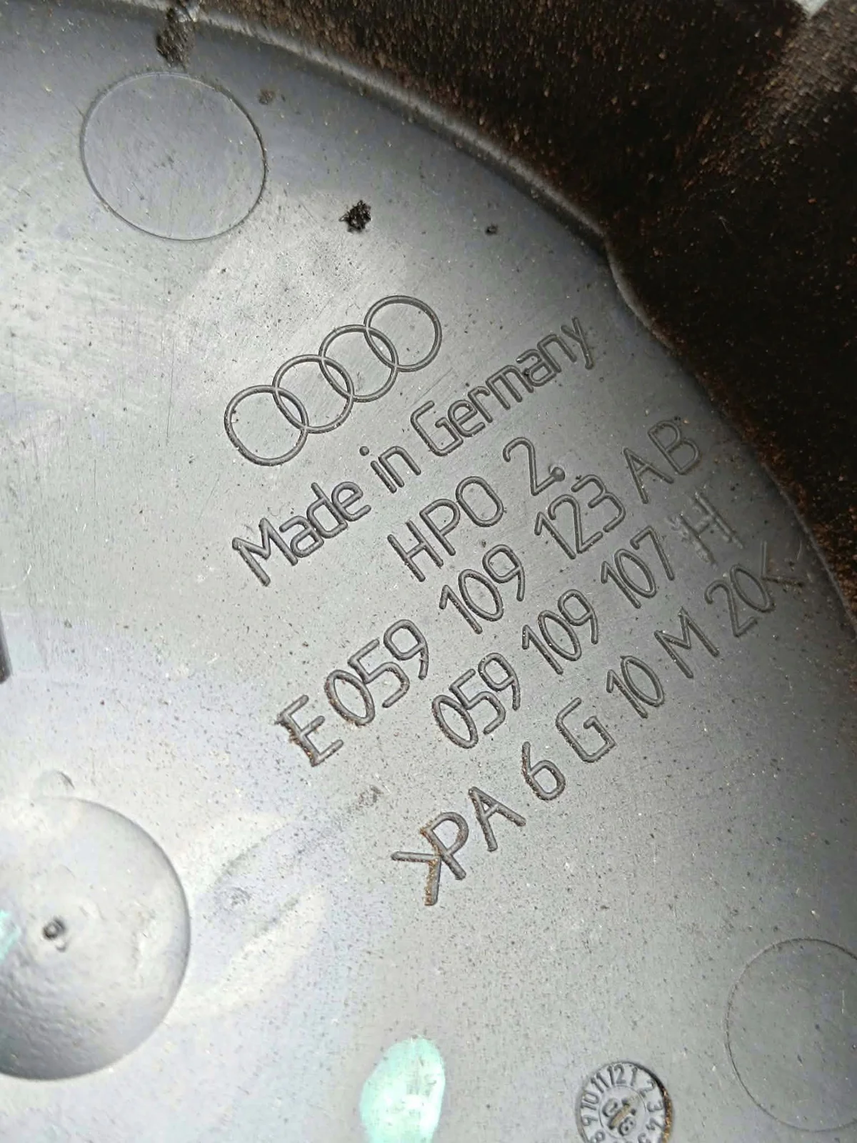 Audi A6 C6 3.0 TDI Timing Cover 059109123AB thumbnail 3