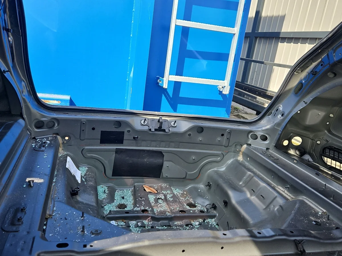 Panel suelo maletero Audi A4 B9 Avant image 5