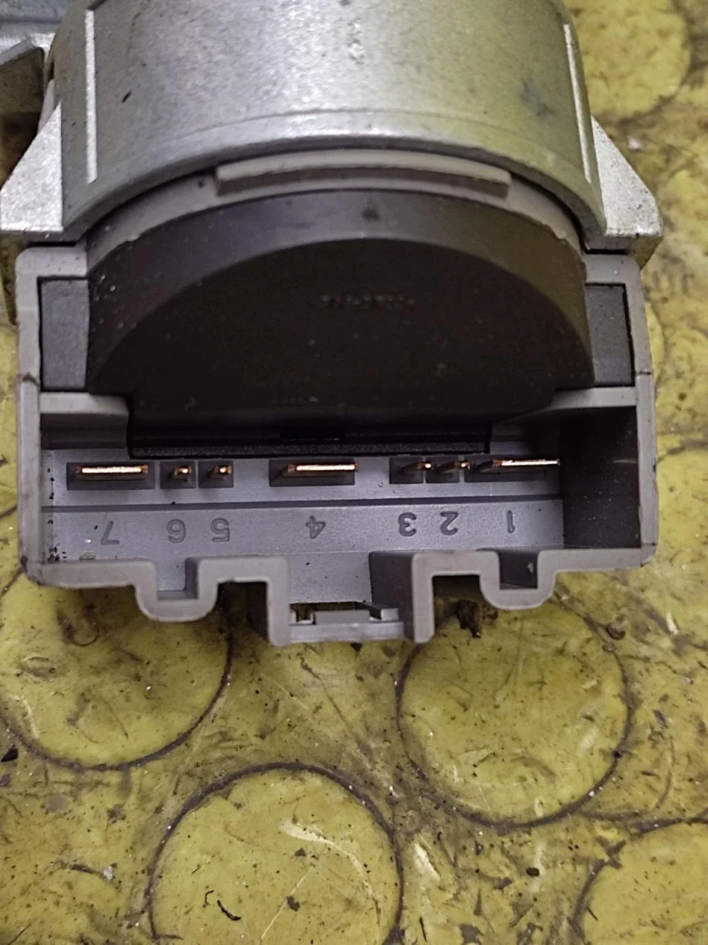 Ford C-MAX 3M513F880AD - Bombín Llave image 6