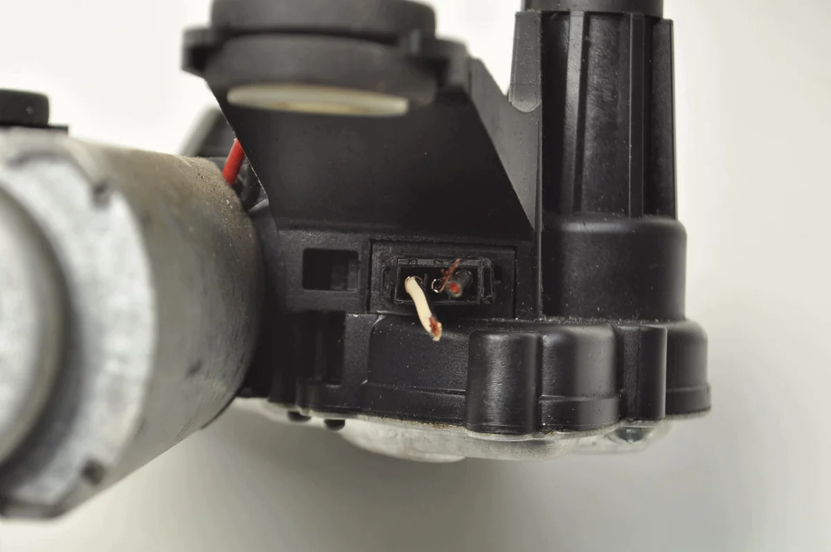 Heckwischer Motor Fiat Bravo II TGL350L image 7