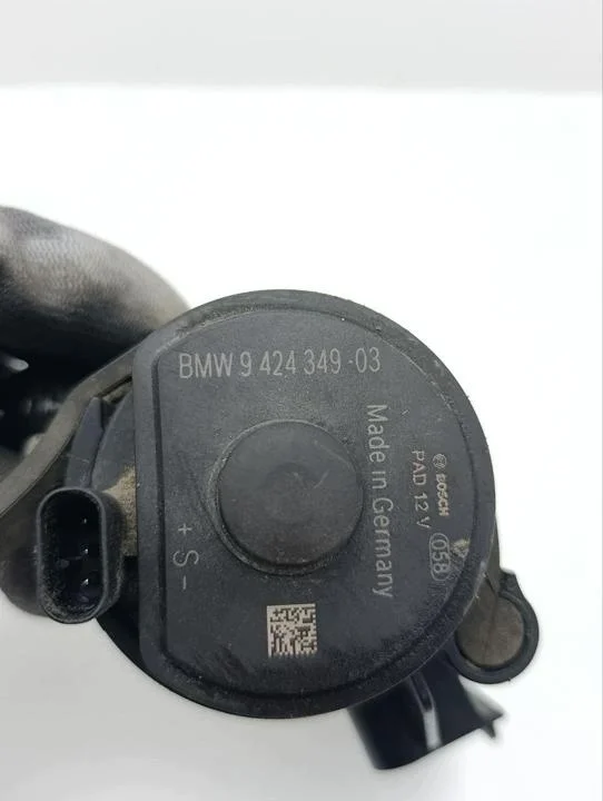 Pompe à eau BMW 7 9424349 image 8