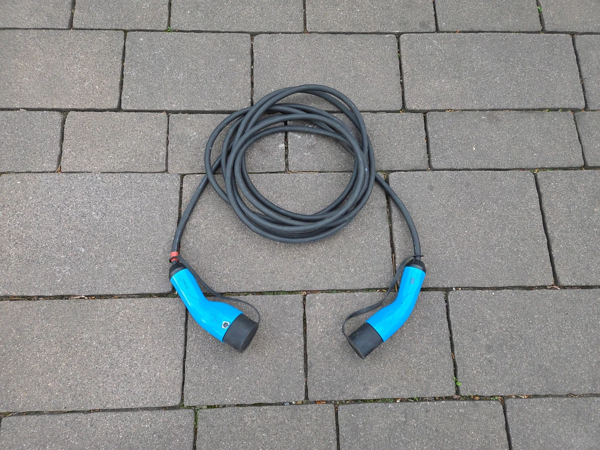 Cable de carga 240V/415V V4-DSIEC2e-EV0P 3P+N+PE