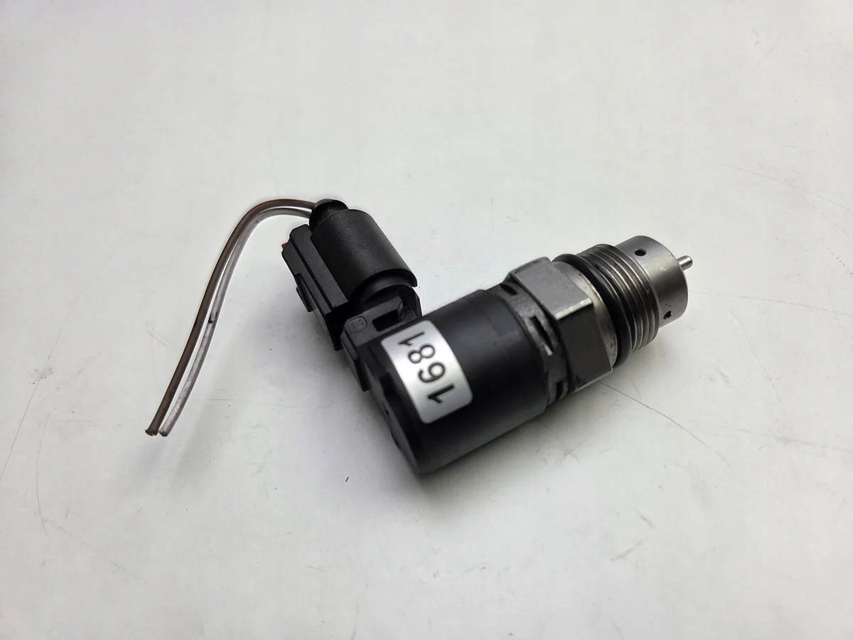 Valvola Pressione Carburante Ford Mondeo MK5 image 3