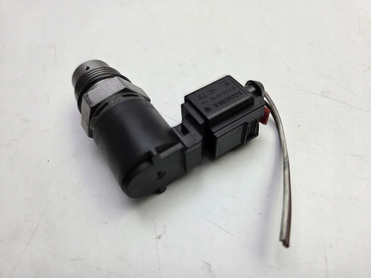 Valvola Pressione Carburante Ford Mondeo MK5 image 7