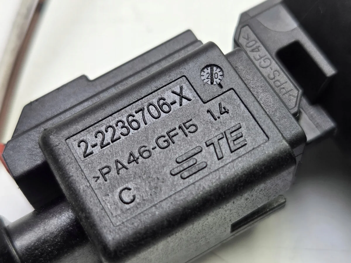 Valvola Pressione Carburante Ford Mondeo MK5 image 10