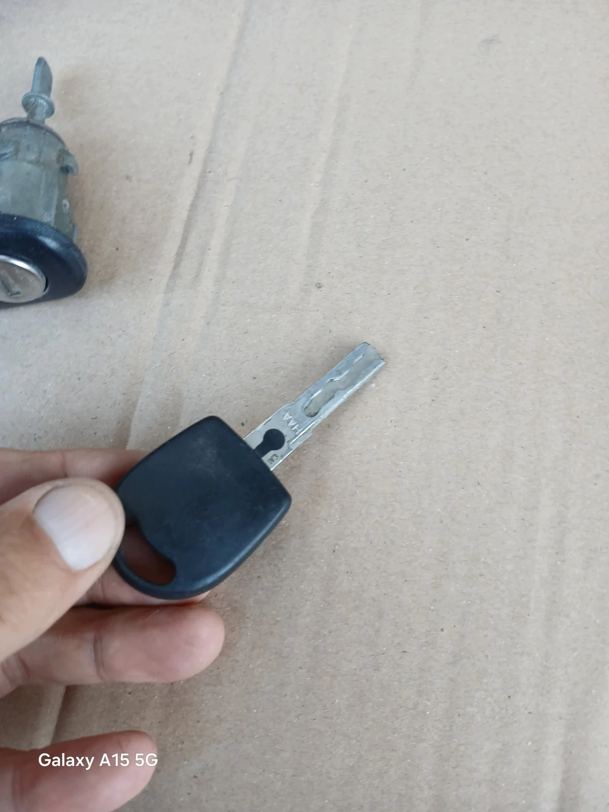 VW Polo 9N Ignition Switch Used image 3