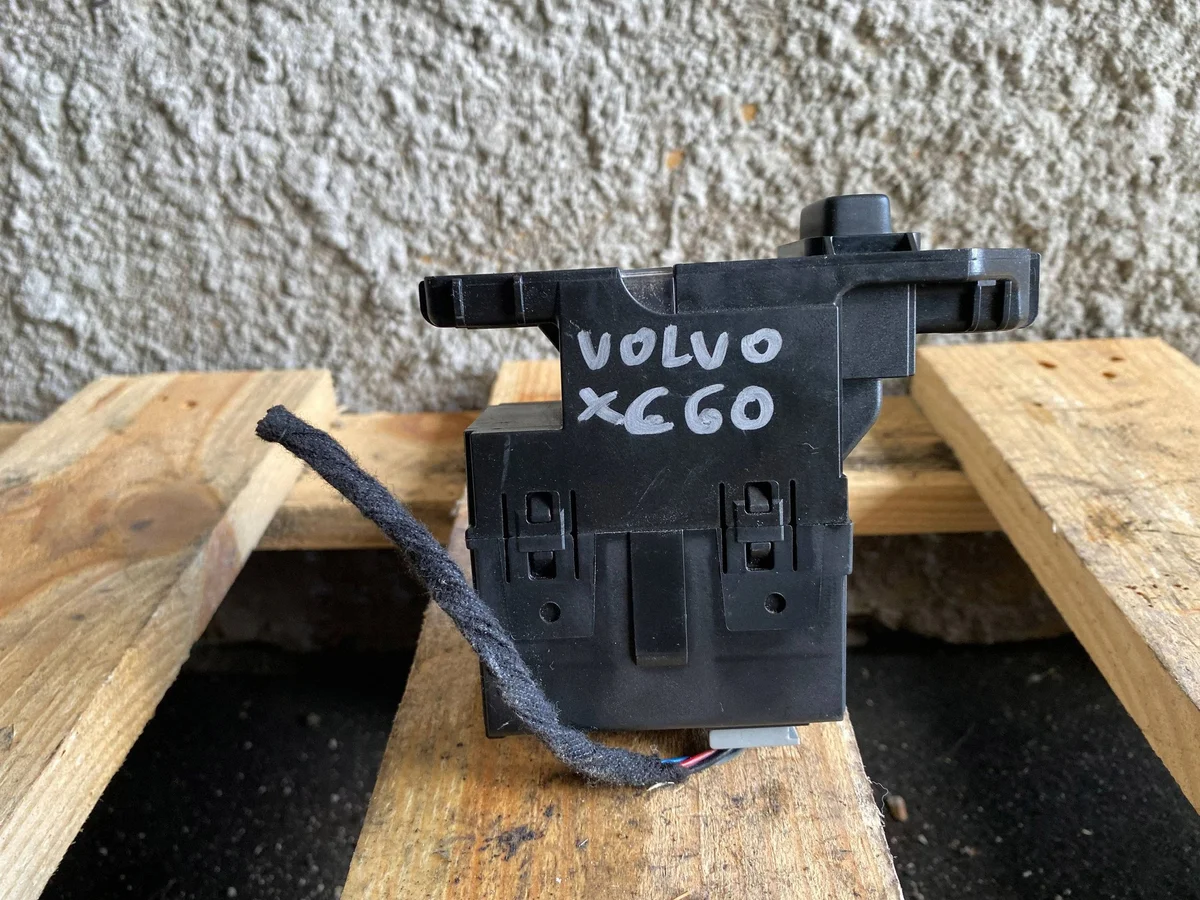 Contacteur Volvo XC60 2009-2013 image 3
