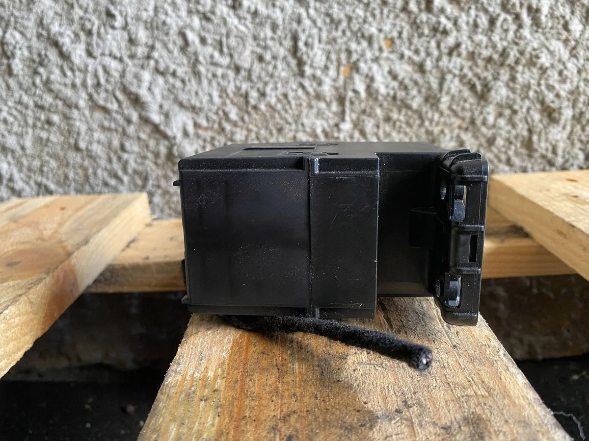 Contacteur Volvo XC60 2009-2013 image 5