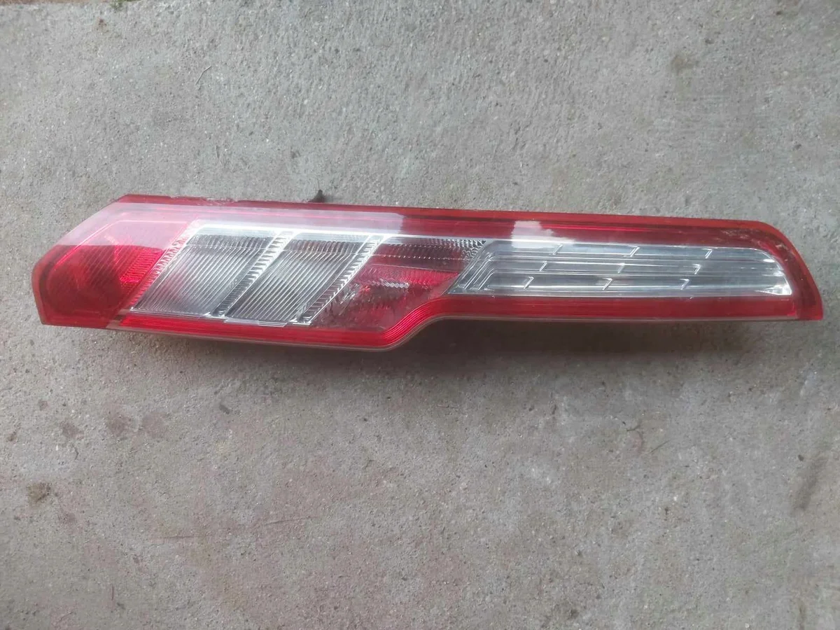 Ford Transit Custom Lampe Arrière Gauche image 2